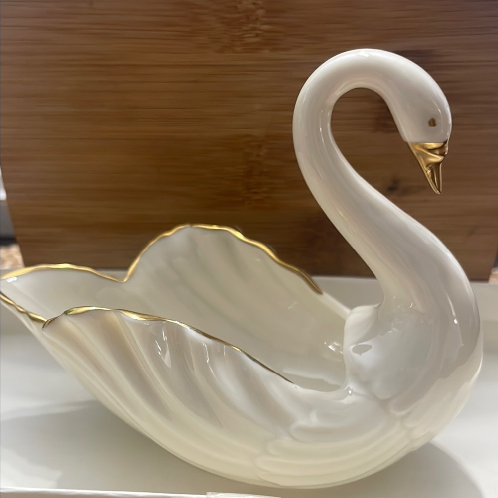Lenox White and Gold Swan Serveware Dish